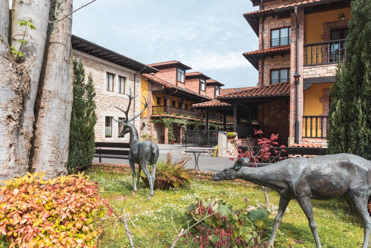 Hotel&Spa María Manuela Onís Exterior foto